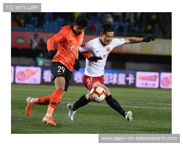 中国足球的球员转会政策分析，中国足球转会窗口